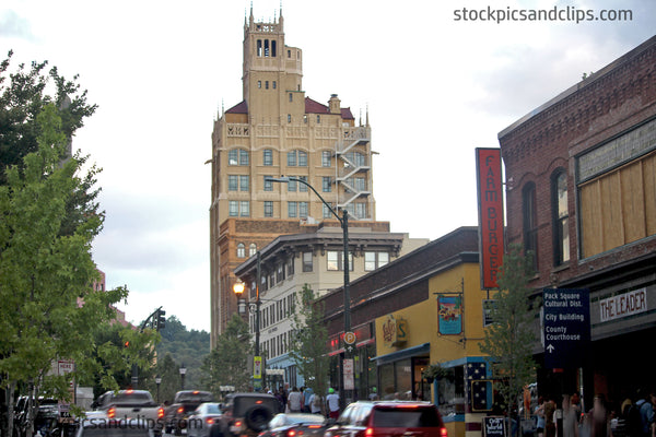 Asheville NC Downtown Tourists