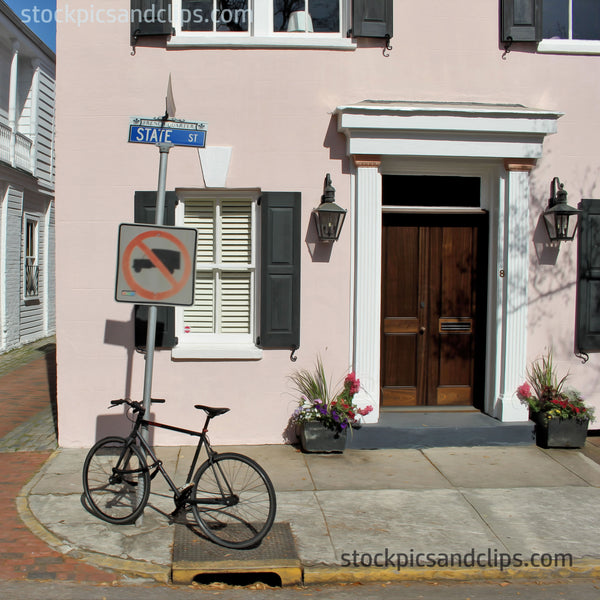 Charleston SC Black Bicycle French Quarter